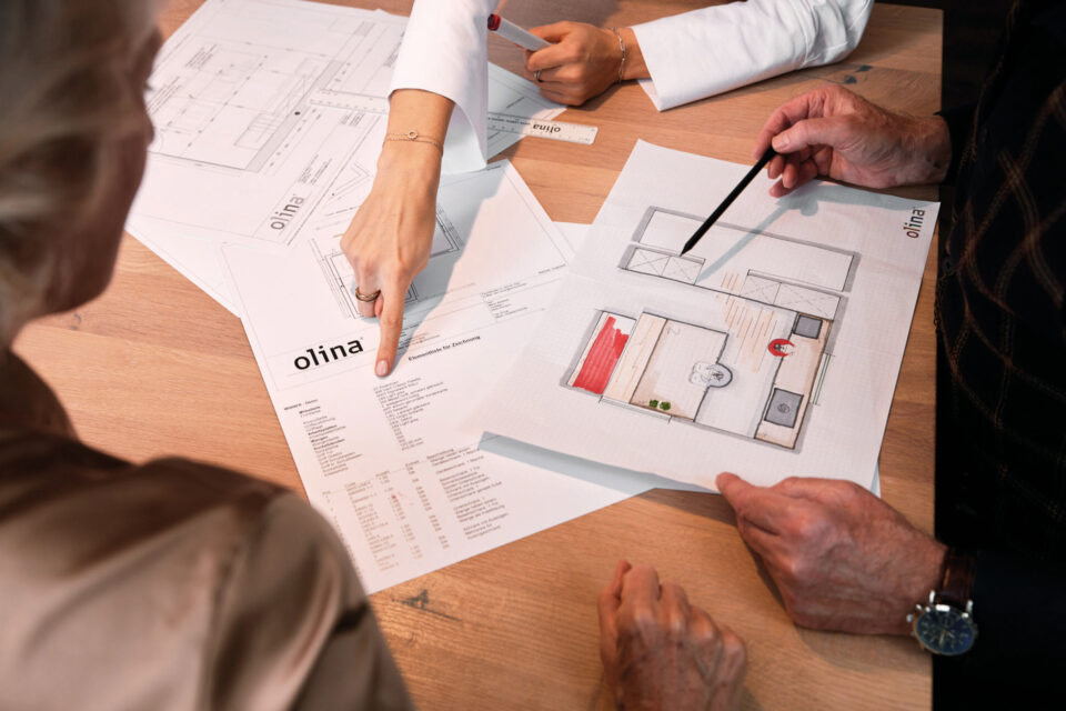 olina Beratung mit Handskizze